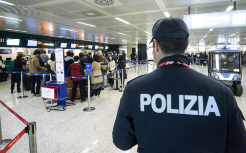 Sequestrati 23 chili di marijuana in aeroporto, arrestati tre corrieri