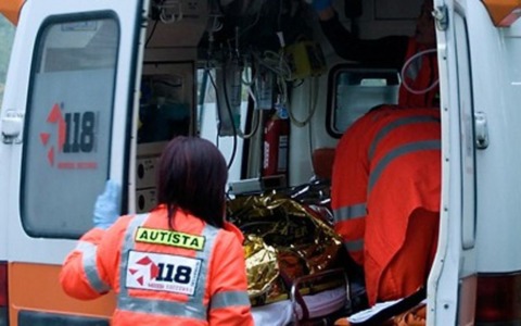 Shock sulla SS36: grave incidente sul lavoro, operaio di 33 anni in condizioni critiche