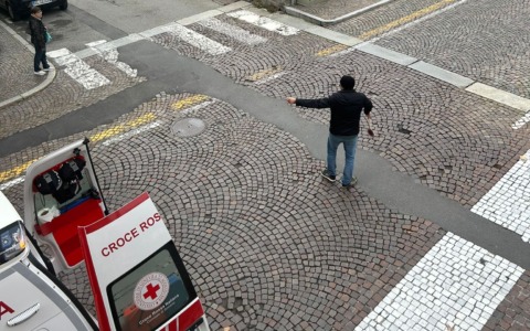 Pedone investito in via Lungo Mallero: “Incrocio pericoloso, lo diciamo da tempo”