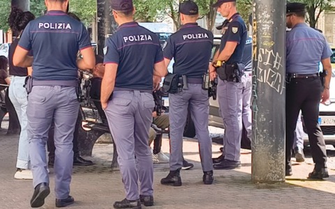 Stazione, emesso il primo ordine di allontanamento
