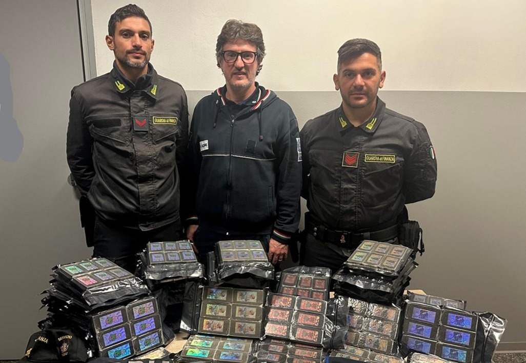 Tenta di entrare in Italia con 45 chilogrammi di Hashish: arrestato