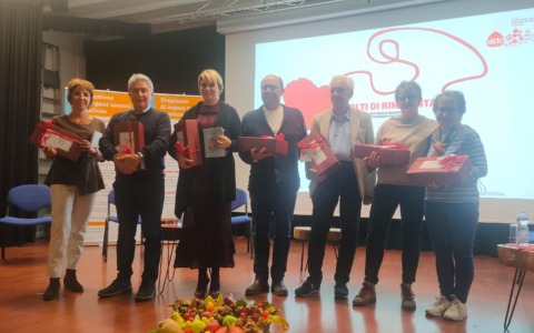 Toccanti storie di donazione e altruismo durante la serata che presentava il libro Volti di Rinascita