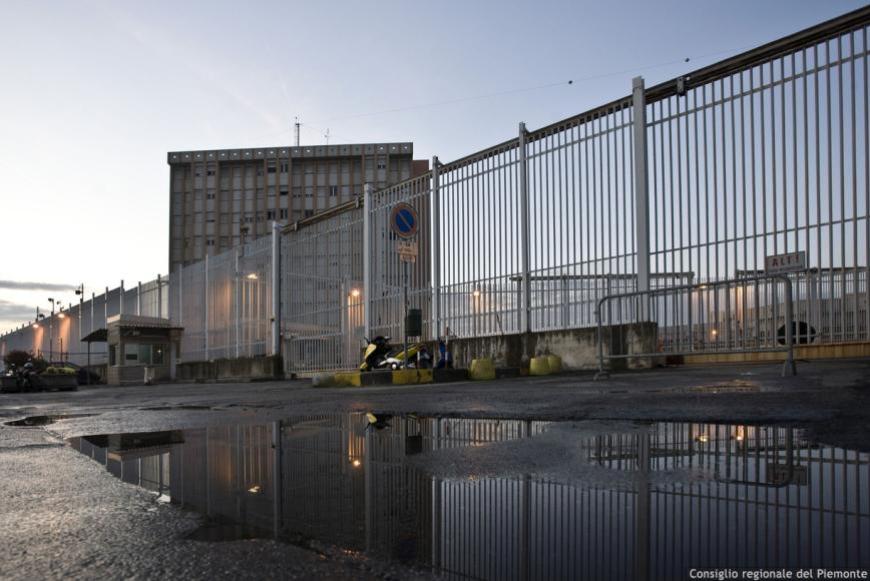 Torino, grave aggressione durante perquisizione in carcere