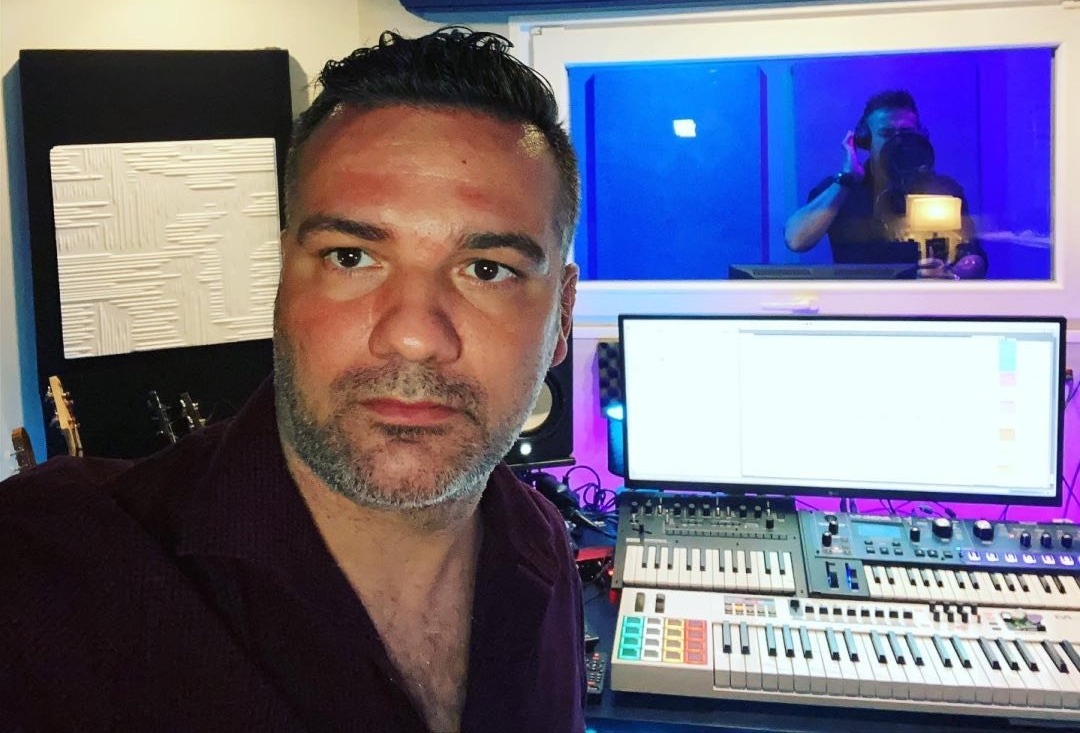 Tragico incidente: muore il dj novarese Giuseppe Lafabiano