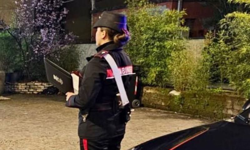 Trovato con droga e bilancino nella propria abitazione anche se è agli arresti domiciliari