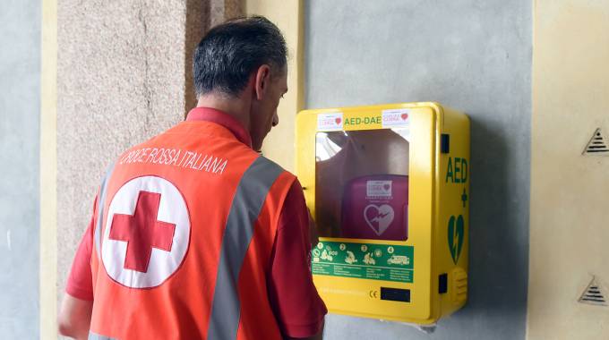 Un successo la raccolta fondi per il defibrillatore di San Romolo dopo il furto dei mesi scorsi. Mancano meno di 250 euro