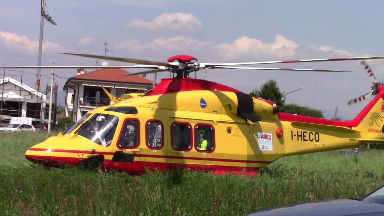 Uomo di 32 anni accoltellato: si trova in gravi condizioni