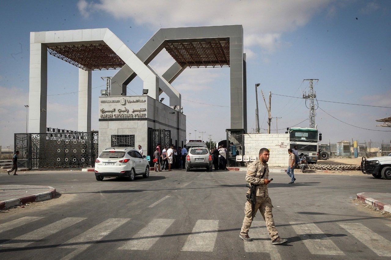 Usa: “Imminente attacco di Hamas contro i civili a Gaza”. Il valico di Rafah resta chiuso