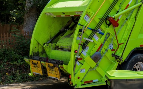 Viterbo, raccolta rifiuti e festività: orari, chiusure e servizi speciali per il ponte di Ognissanti 2025