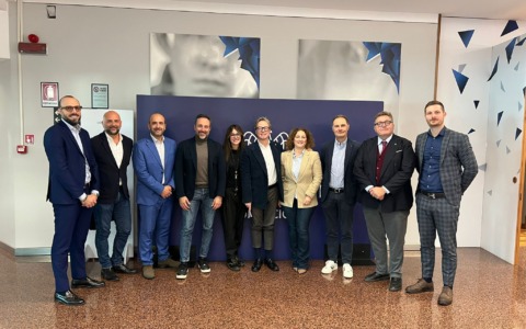 A Desenzano arriva l’umanoide “Robee”