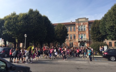 “A scuola non hanno saputo gestire mio figlio”