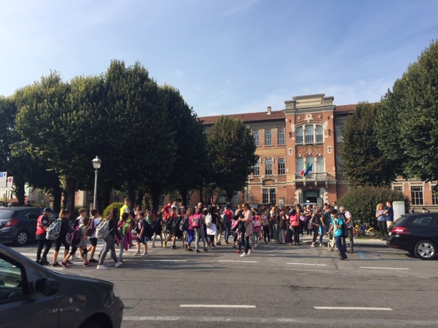 “A scuola non hanno saputo gestire mio figlio”