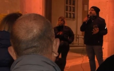 Attentati, il sit-in di Libera: “Dire NO alla violenza e alle logiche mafiose, Latina è terra di giustizia e dignità”. LE INTERVISTE