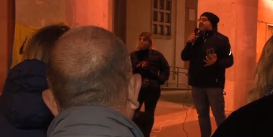 Attentati, il sit-in di Libera: “Dire NO alla violenza e alle logiche mafiose, Latina è terra di giustizia e dignità”. LE INTERVISTE
