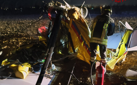 Atterraggio fuori pista, ferito pilota di un’ultraleggero