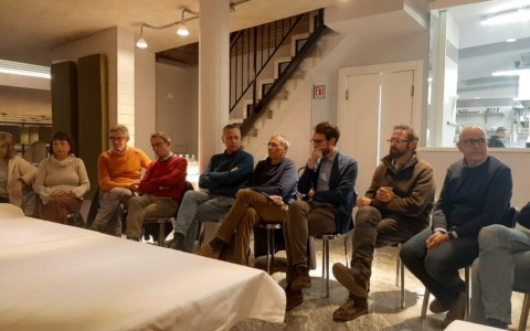 Bena confiscato alla mafia, cambia la gestione della pizzeria Fiore: “Abbiamo abbassato i prezzi”