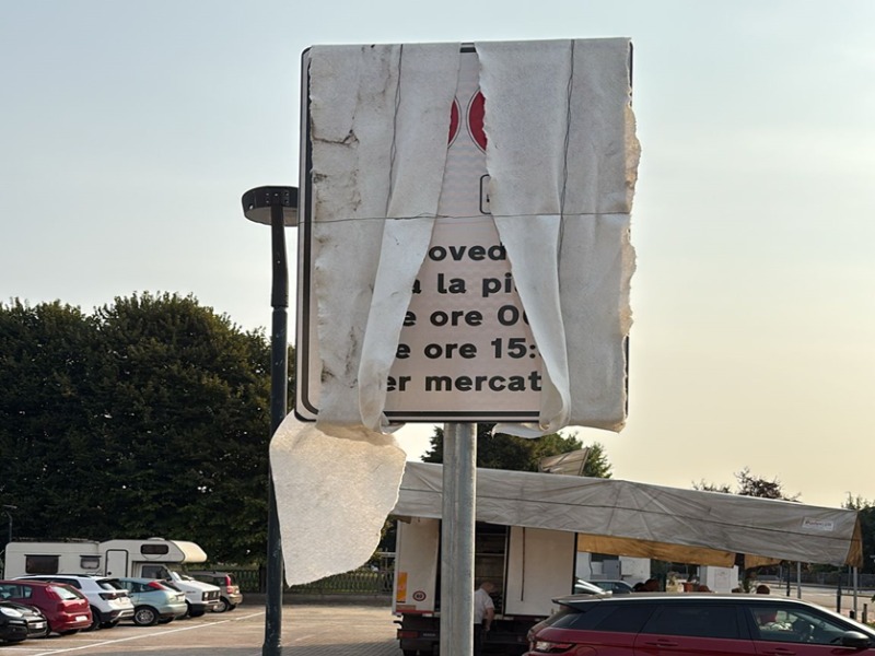 “Bibidi-bobidi-bu, il mercato non c’è più al giovedì”