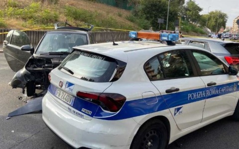 Bimbo 7 anni investito da un’auto, salvato da un vigile