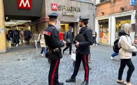 Borseggiatori, quattro arresti dei Carabinieri tra Termini e le fermate della Metro