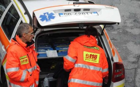 Carabinieri e 118 intervengono per il decesso di una donna a Ventimiglia