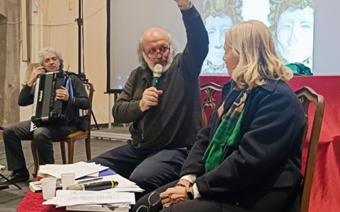 Cervo in blu d’ inchiostro: straordinario successo a Cervo per il viaggio teatrale “Dall’Italia al Río de la Plata”