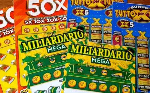 Chiarano, ruba un blocchetto di gratta e vinci senza che la titolare se ne accorga