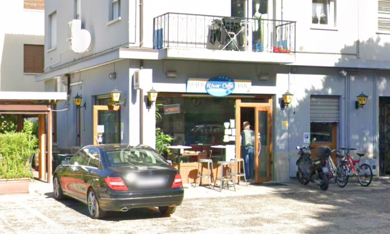 Chiuso per una settimana il River Caffè a Treviso: “Frequentato da pregiudicati e teatro di aggressioni”