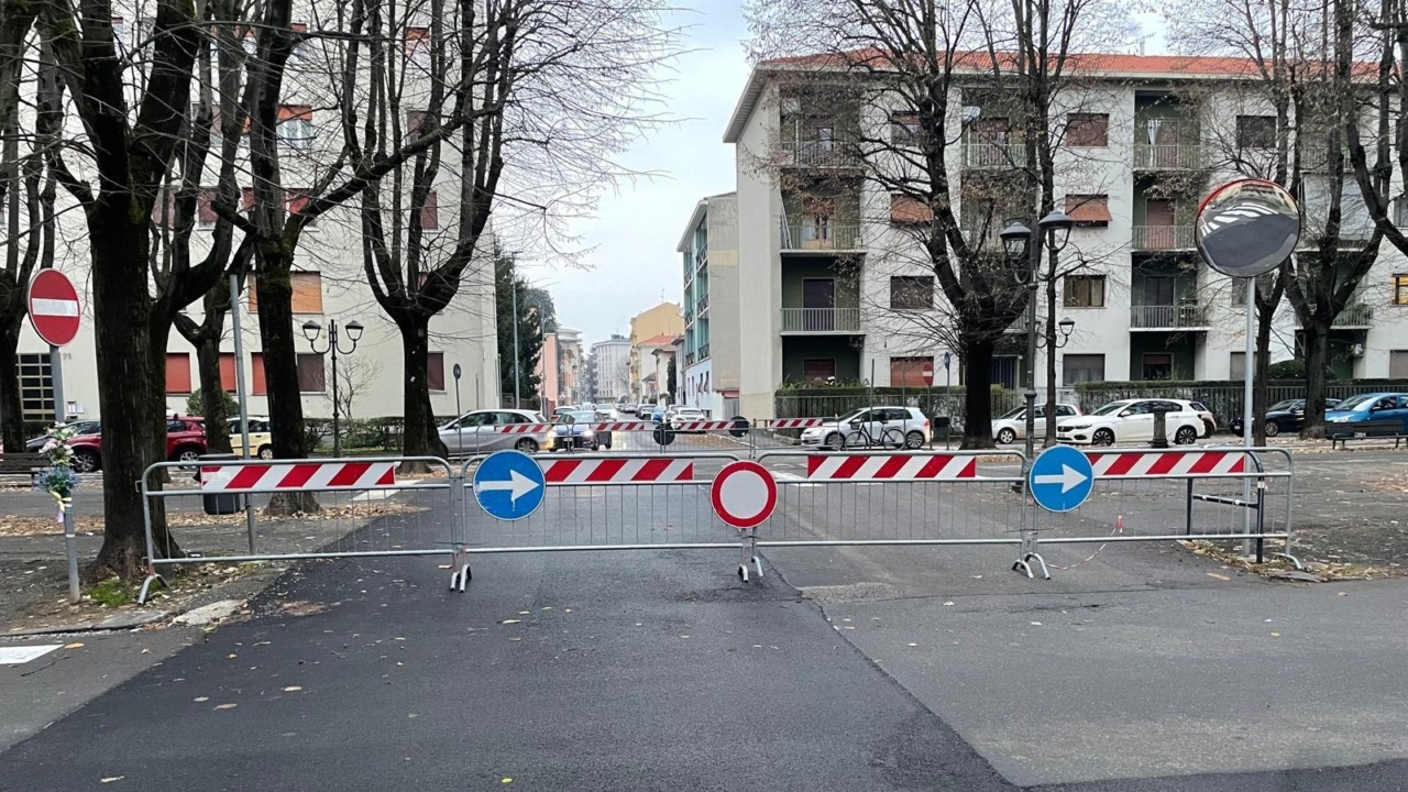 Chiuso ufficialmente l’incrocio tra viale Rimembranza e via Marco Polo: la nuova circolazione