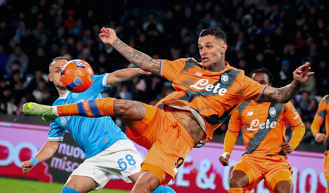 Cinque cose su Napoli-Atalanta 3-1 (e dintorni): primo tempo da incubo, poi una speranza firmata Scamacca