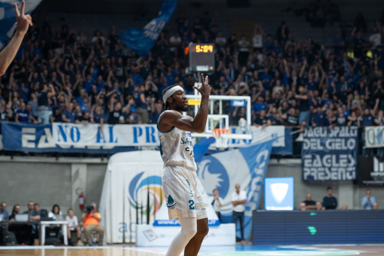 Con un finale in crescendo Cantù batte Cremona