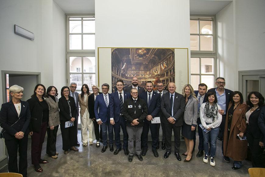 Consegnata la spilla “non ti scordare di me” simbolo dei caduti per la patria in memoria del Milite Ignoto