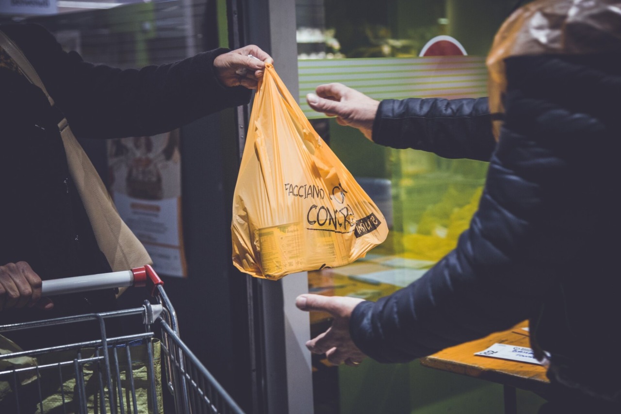 Dalla Valtellina alla Valchiavenna: la solidarietà fa tappa in 99 supermercati della provincia di Sondrio