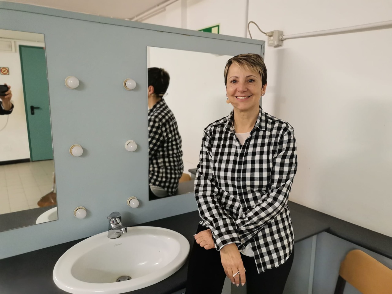 Debora Villa & friends tornano in teatro per beneficenza con lo spettacolo “Zitte mai”