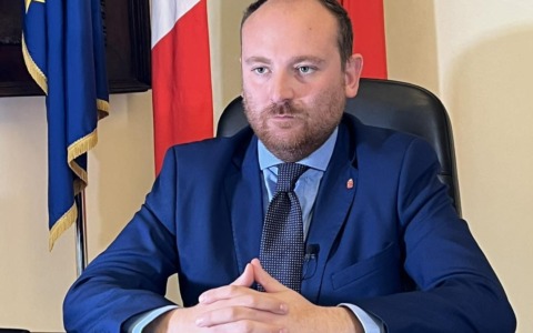 Due anni e mezzo di amministrazione Di Muro a Ventimiglia, plauso della maggioranza