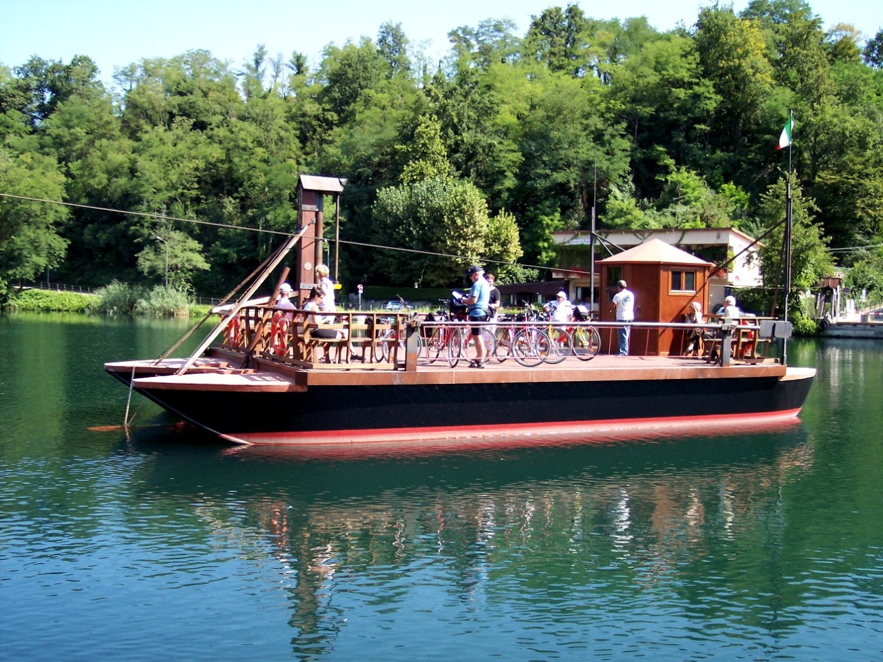 Due nuovi barcaioli per il traghetto di Imbersago