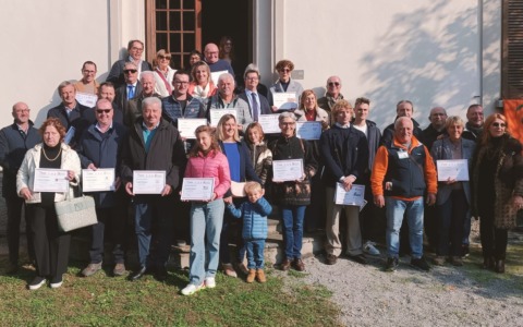 Due nuovi mezzi per l’Auser: “Aiutare gli altri rende ricchi dentro”