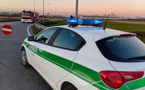 Emergenza in un’azienda chimica di Cerano: area isolata e persone evacuate