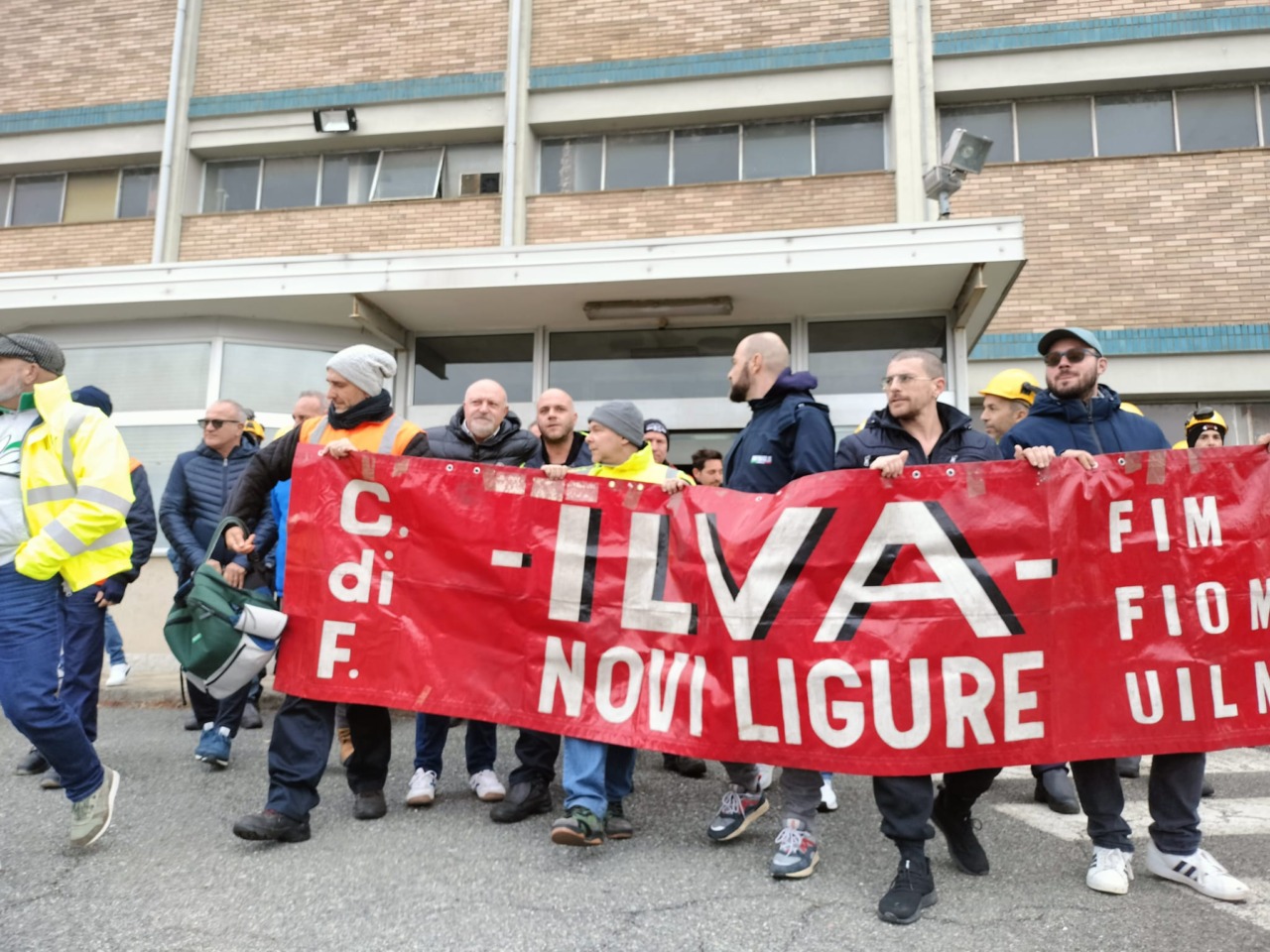 Ex Ilva: a Novi Ligure operai e sindacati in strada per difendere lavoro e futuro