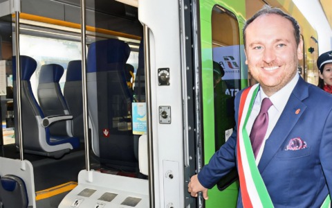 Ferrovia di Ventimiglia, il sindaco Di Muro: “Da oggi attivi 8 nuovi collegamenti”