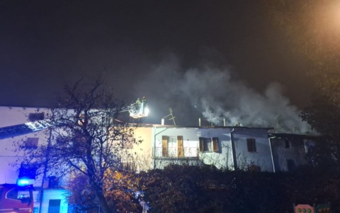 Fiamme in un appartamento di Arcene