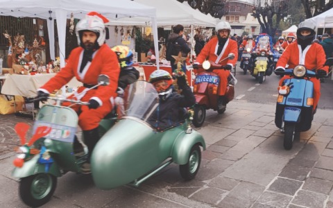 Galbiate si addobba per le feste: in tanti al mercatino di Natale promosso dalla Proloco