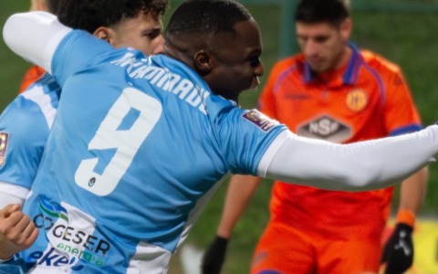 Giana di misura, ma con merito: Ospitaletto battuto con l’incornata di Vitale