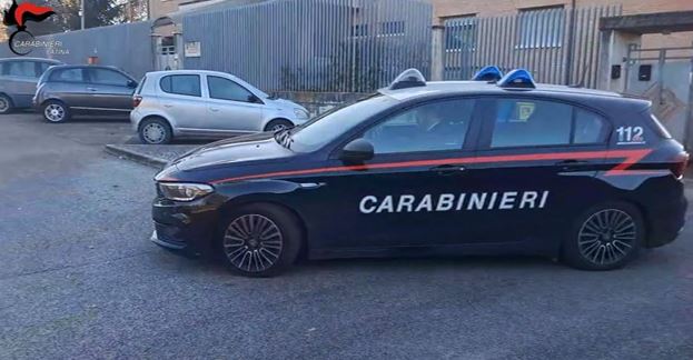 Giovane accoltellato sul bus, arrestato l’aggressore