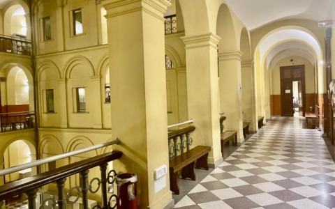 Giovane stalker condannato a un anno dopo le persecuzioni sull’ex ragazza