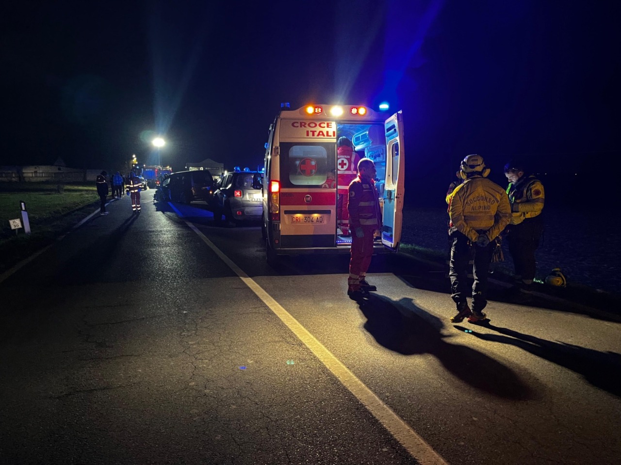 Grave incidente lungo la provinciale, coinvolti due furgoni