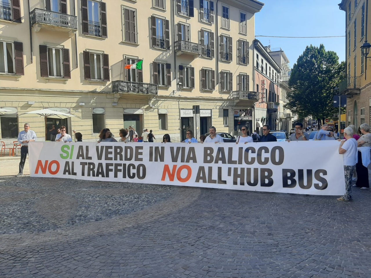 Hub di Via Balicco, il TAR dà ragione ai condomini: Comune chiamato a riesaminare l’istruttoria