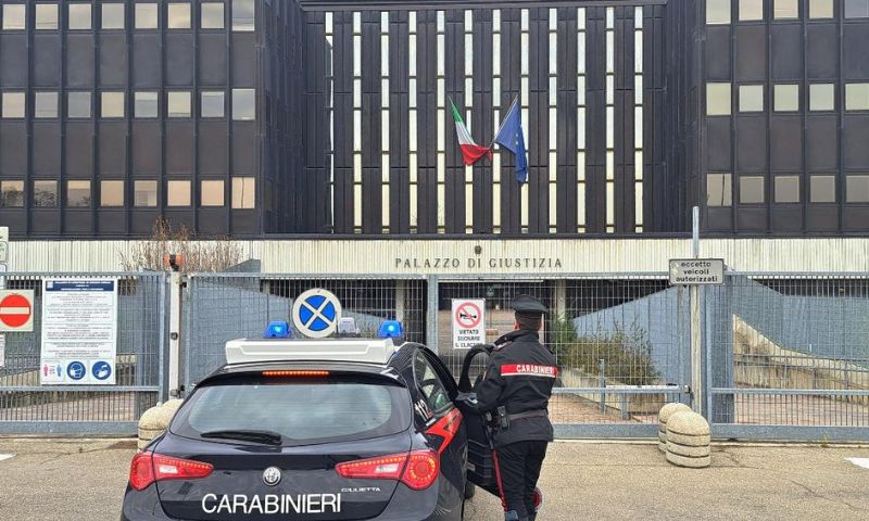 I Carabinieri arrestano lo specialista delle “truffe”