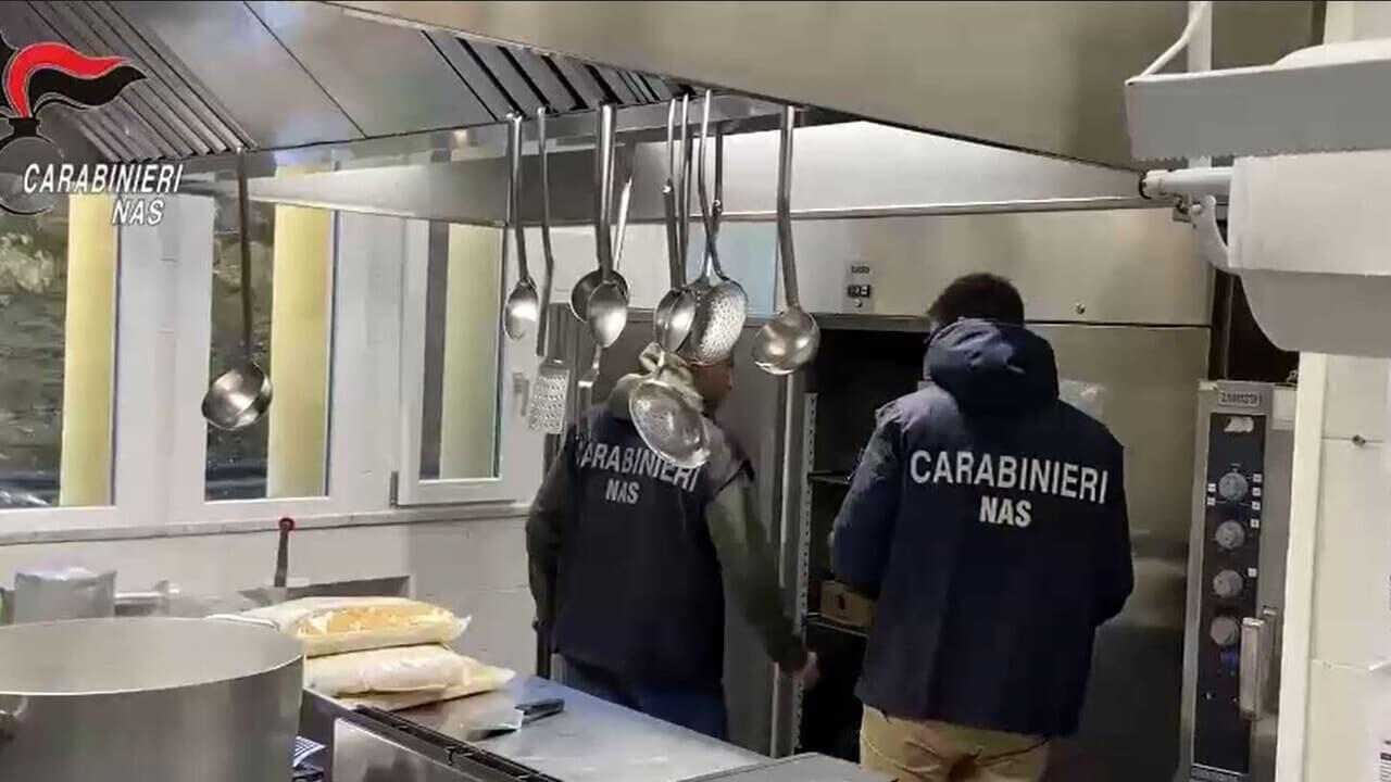 I Nas “chiudono” cinque locali tra la città e la Bassa