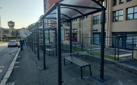 Il Comune cerca sponsor per sistemare le pensiline