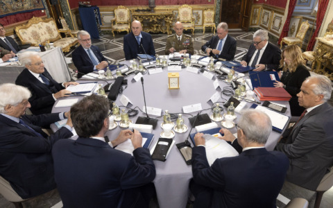 Il Consiglio supremo di difesa lancia l’allarme sui droni russi nei cieli dell’Europa